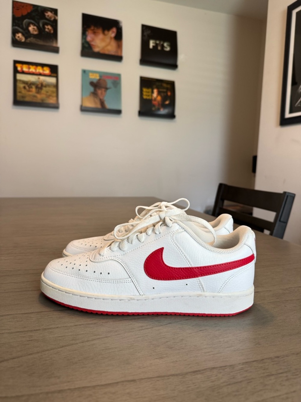 Nike Court Vision Low in the White University Red - Picture 2 of 5